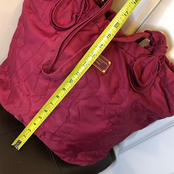 MARC JACOBS LARGE Workwear Hot Pink Quilted Tote Bag with Embroidered Logo - Picture 9 of 11